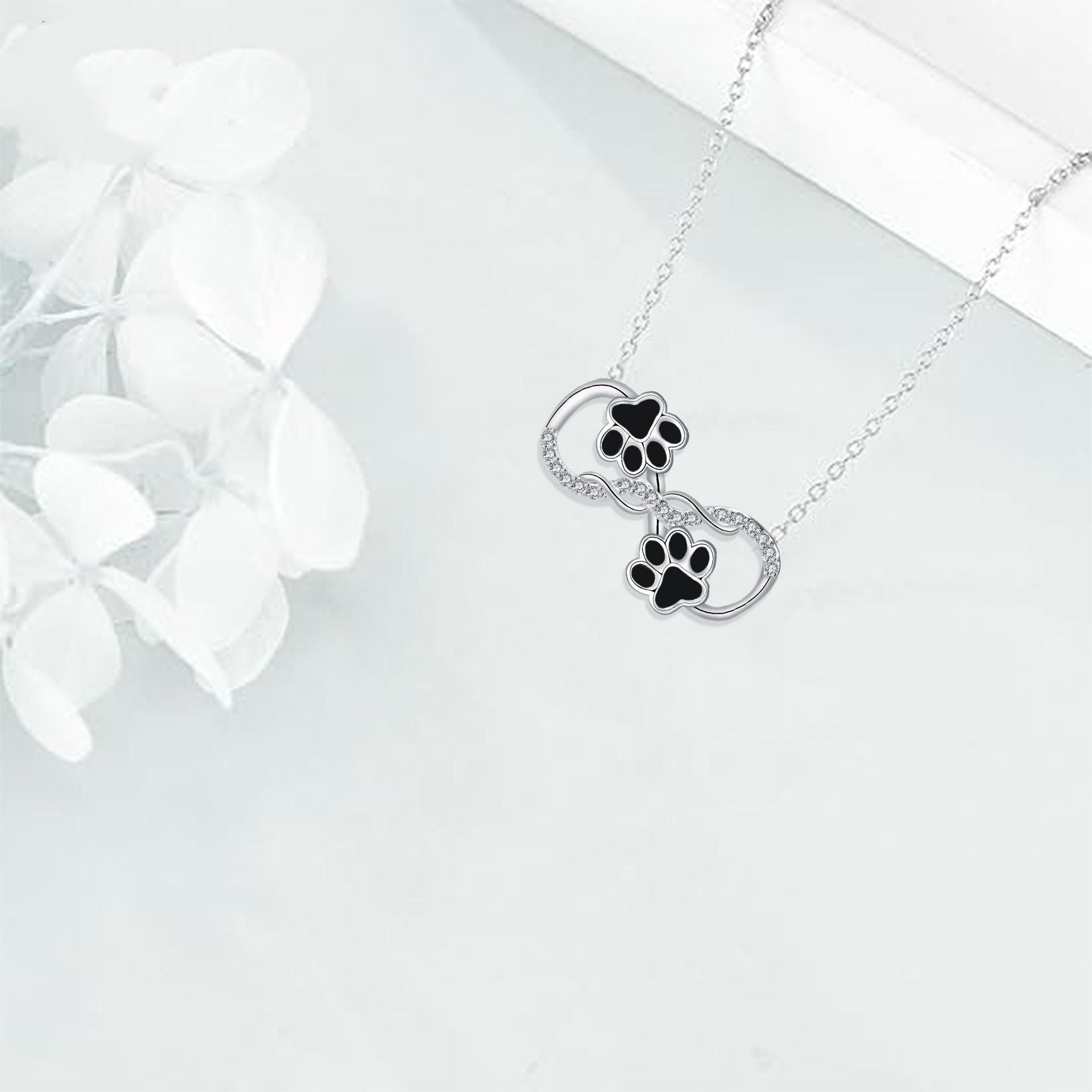 Endless Love Zirconia Necklace