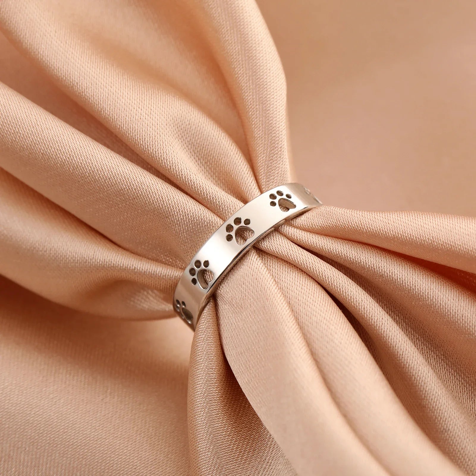 Everpaw Grace Ring