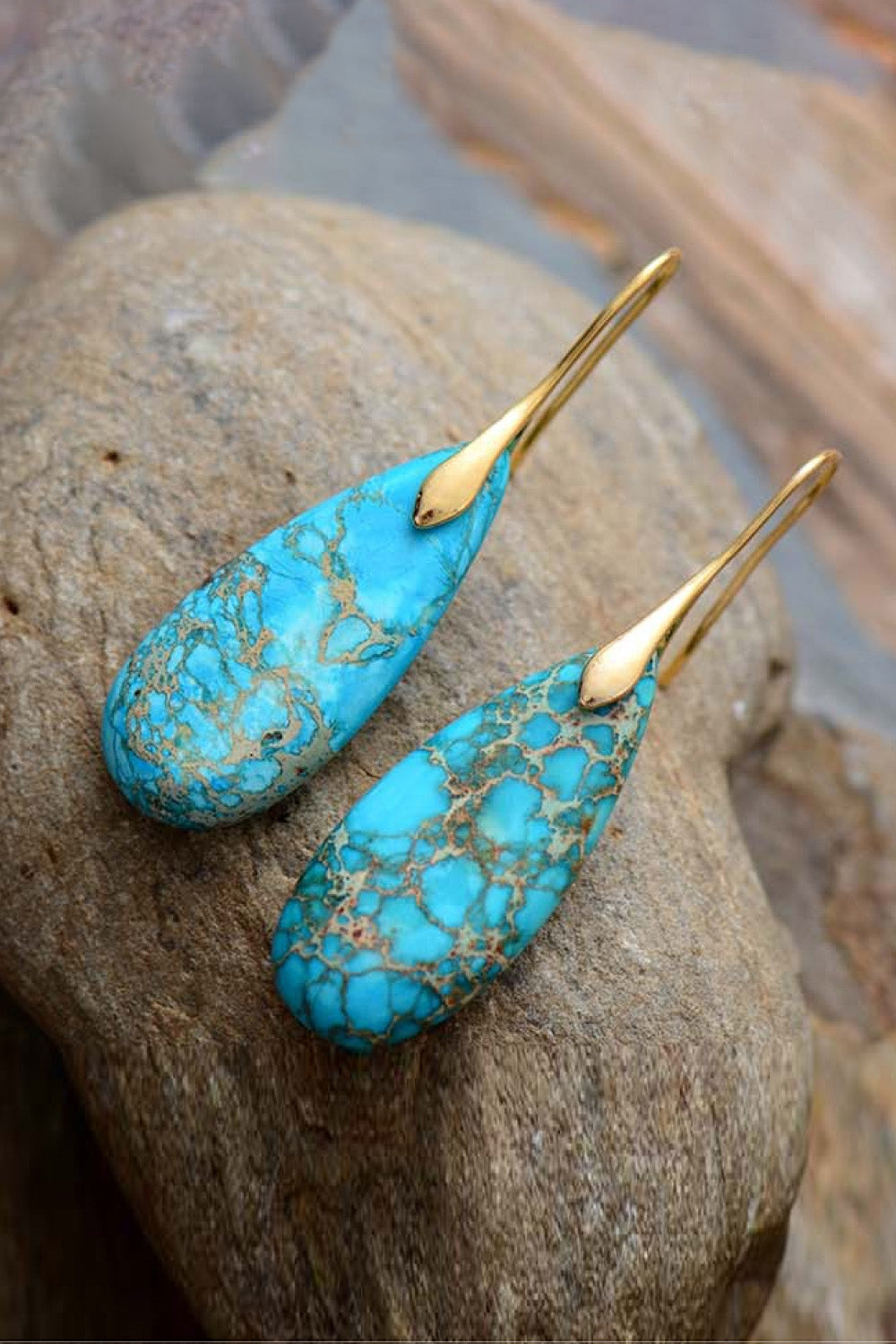 Elegant Teardrop Earrings