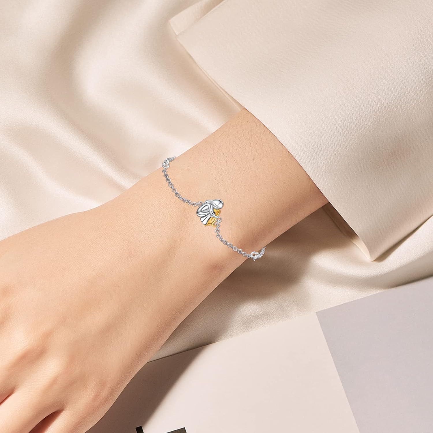 Loyal Heart Adjustable Paw Bracelet