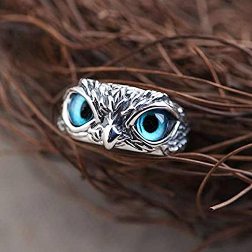 Owl Opaline Wisdom Paw Ring