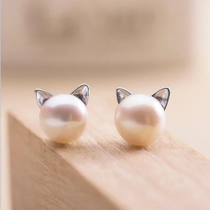 Paw Pearl Cat Studs Earrings